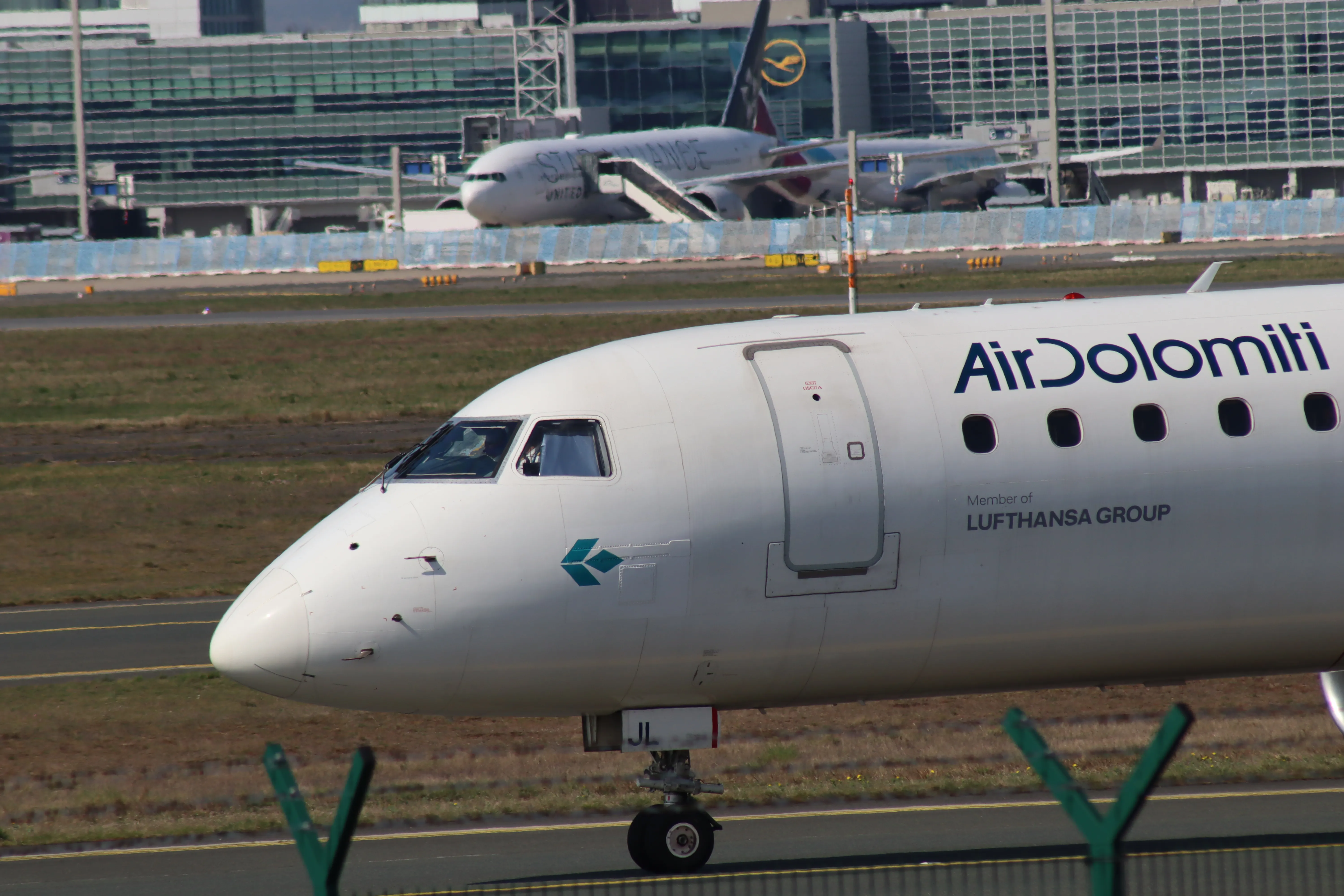 Airdolomiti Embraer E190