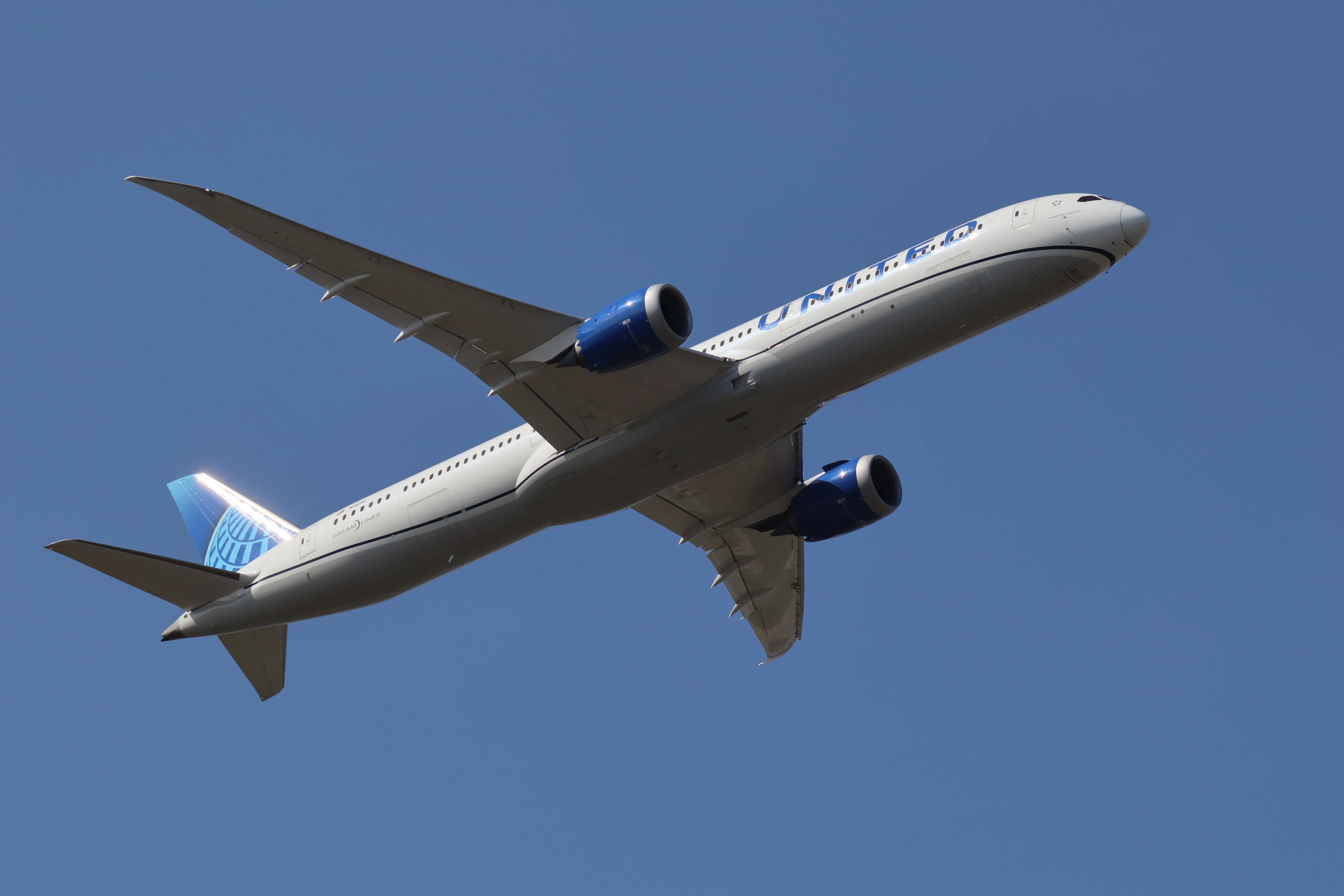 United Airlines Boeing 787