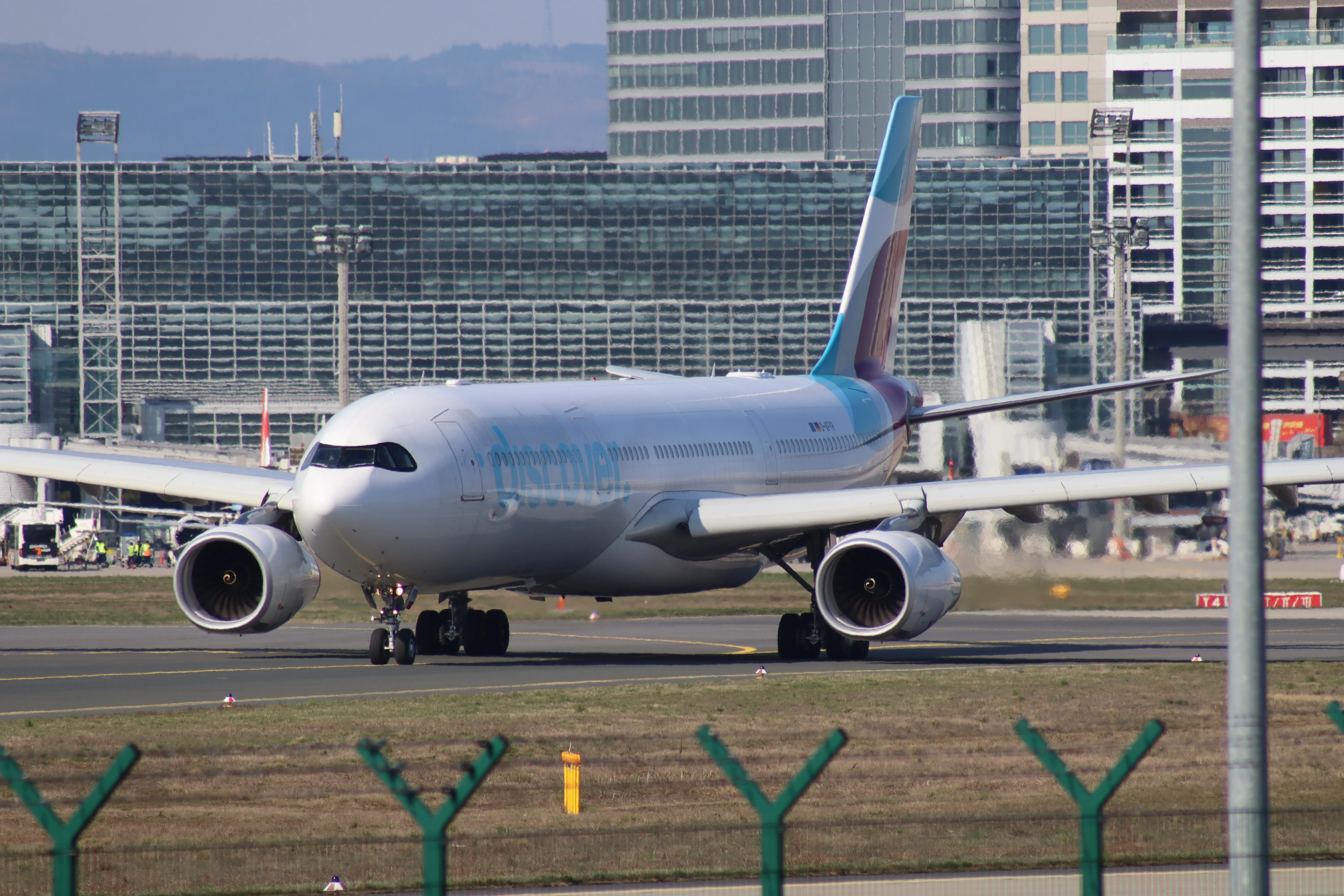 Discover Airlines Airbus A330