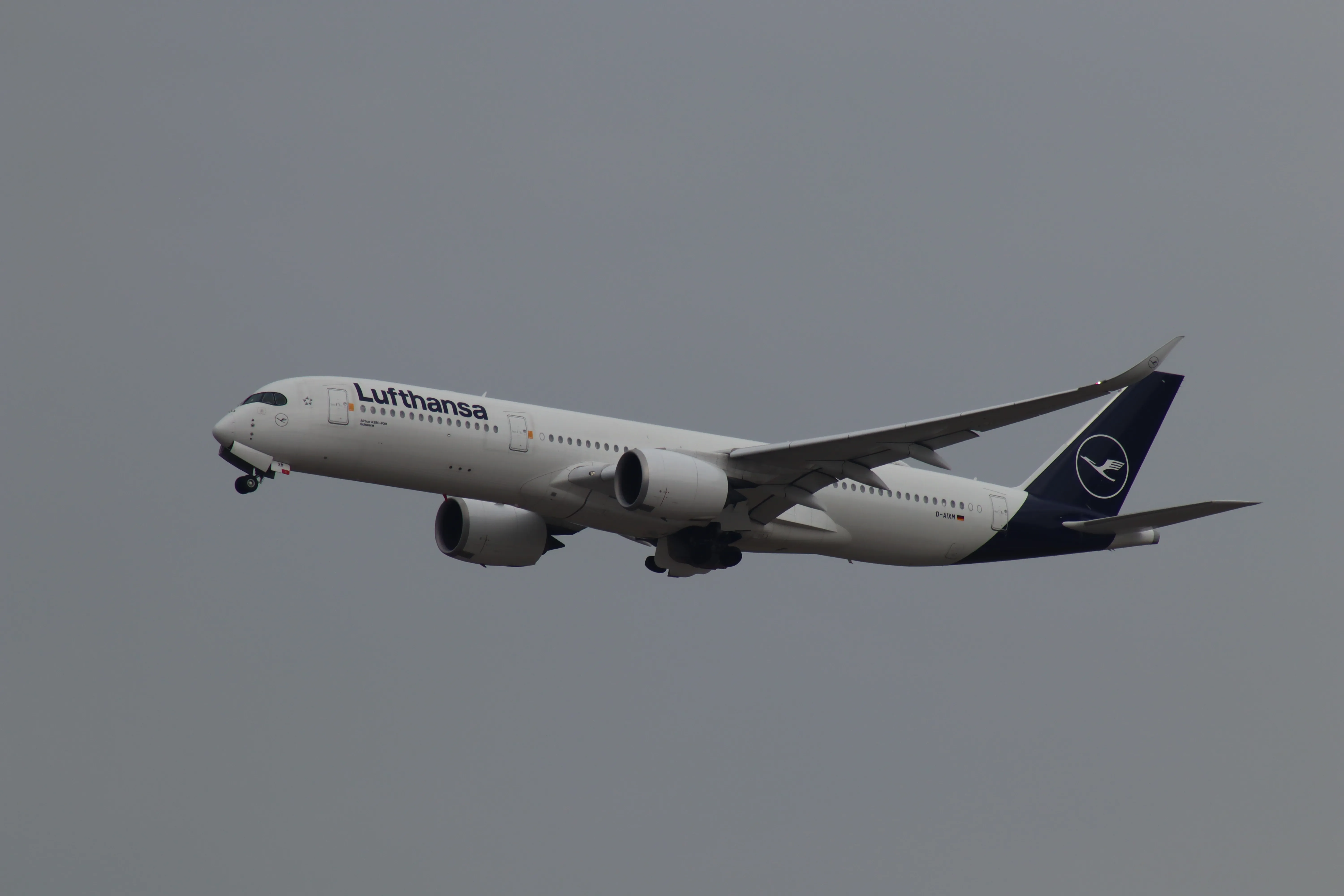 Lufthansa Airbus A350