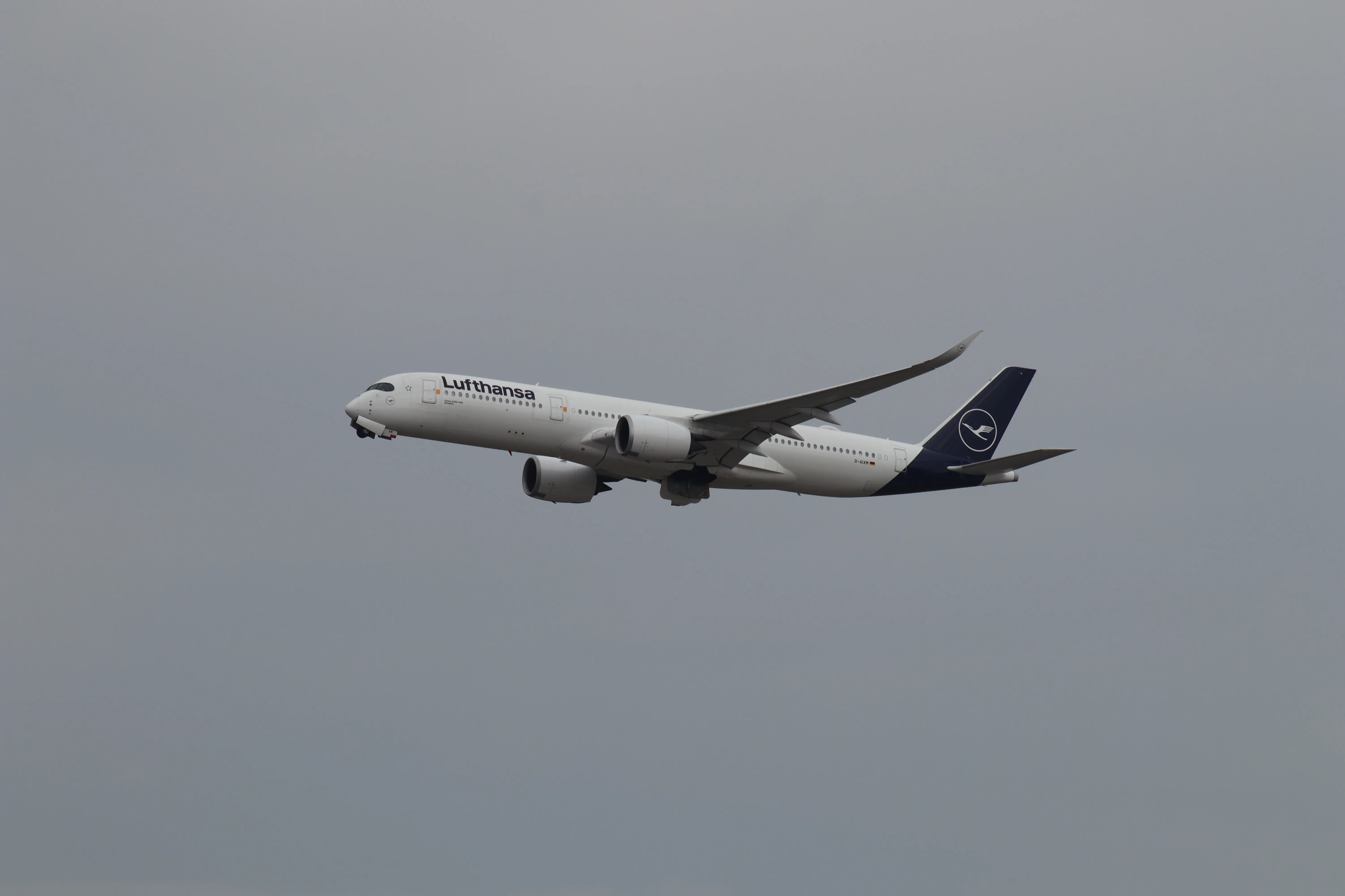 Lufthansa Airbus A350
